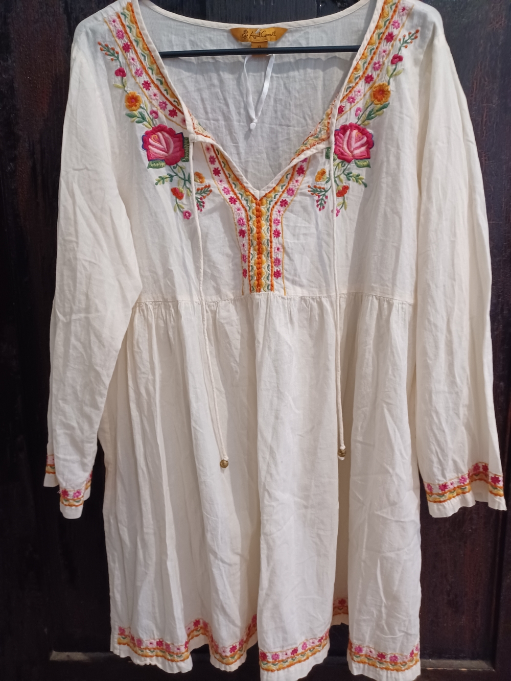 NWOT April Cornell Floral Embroidery 100% Cotton Ivory Tunic
